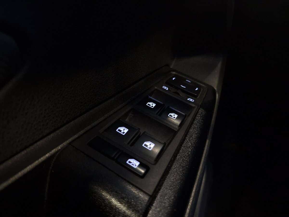 Lada (ВАЗ) Vesta SW, 2020 - фото №4