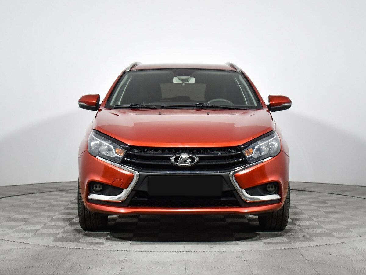 Lada (ВАЗ) Vesta SW, 2018 - фото №2